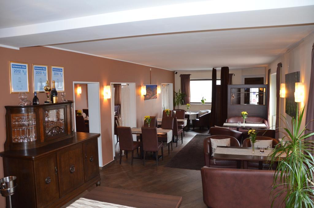 شفارتزهايده Lukas Restaurant Hotel Lounge Bar المظهر الخارجي الصورة